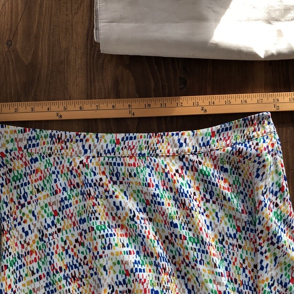 SzL Vince camuto flirty spring skirt - Picture 3 of 6